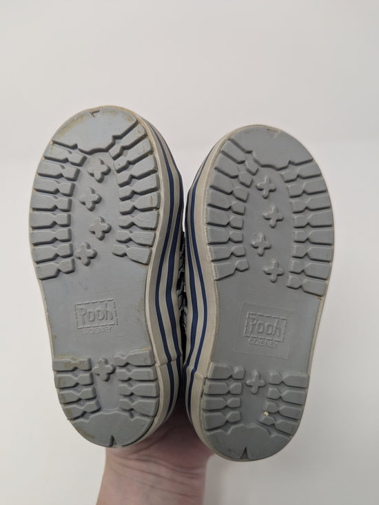 Winnie the Pooh Sneakers in navy & grey, shoe size 4, photo 4 of 7
